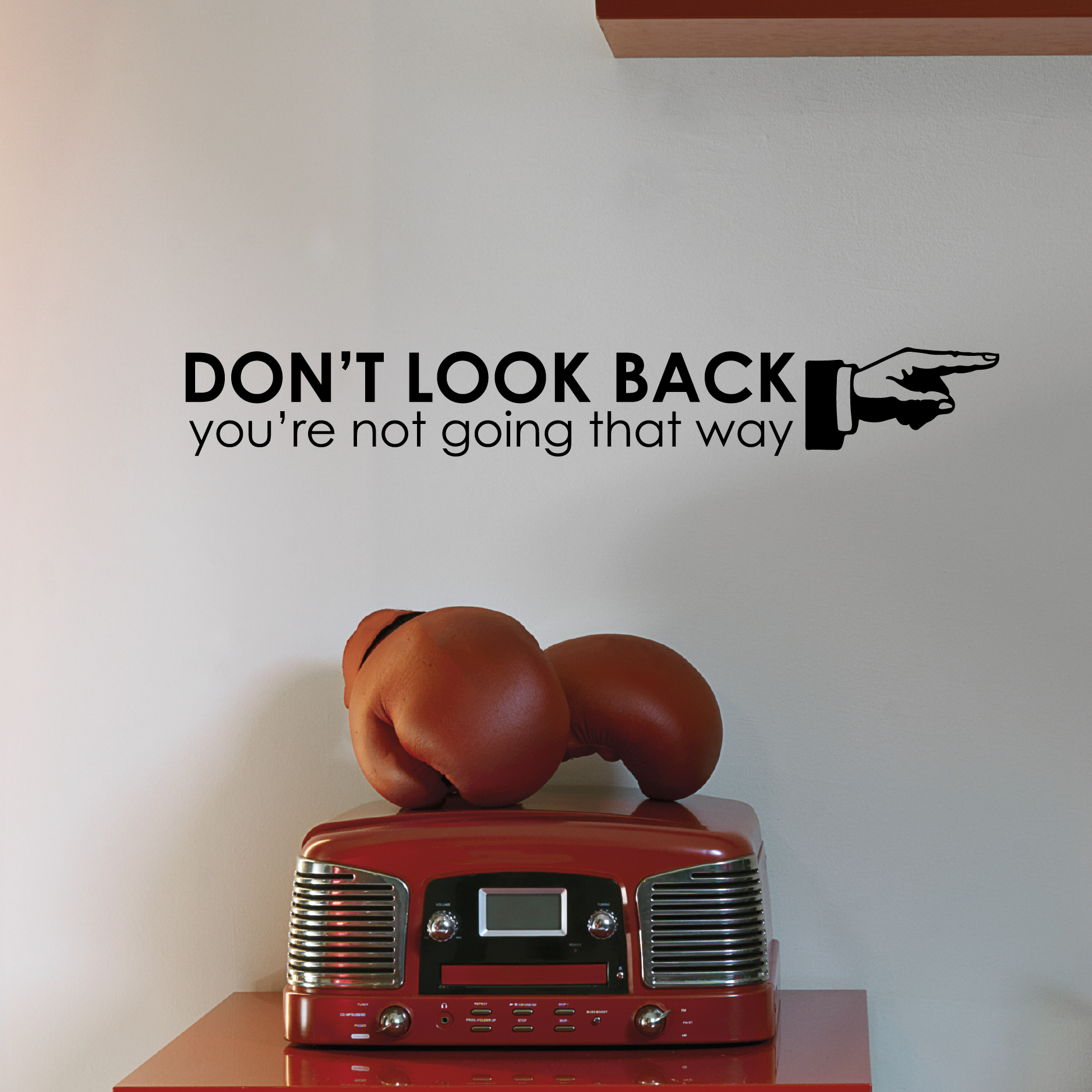 Dont back. Don t look. Don't look back игра. Streets - don't look back. Boston - don't look back.